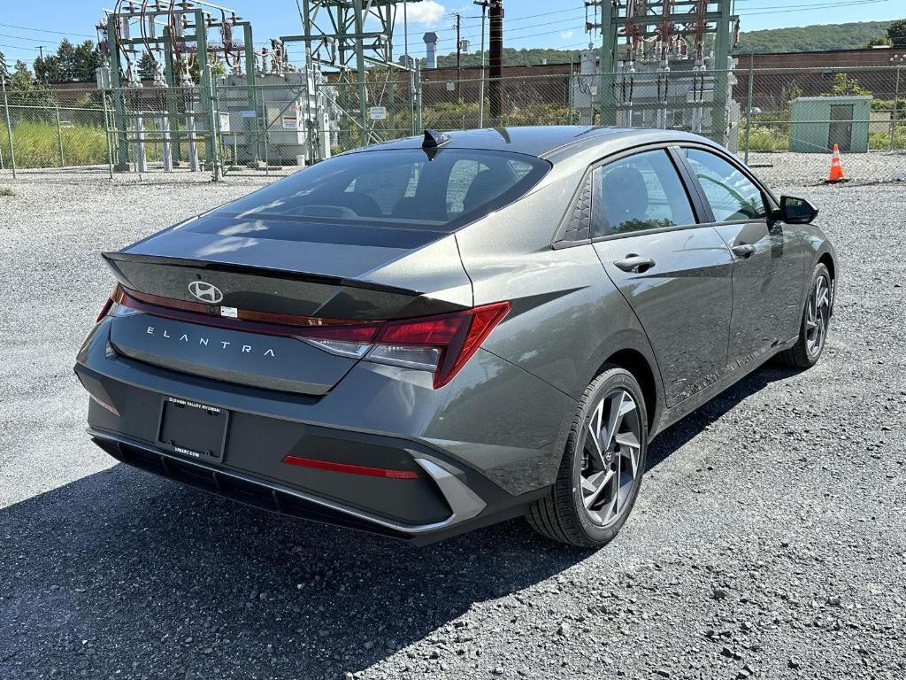 new 2025 Hyundai Elantra car, priced at $24,485
