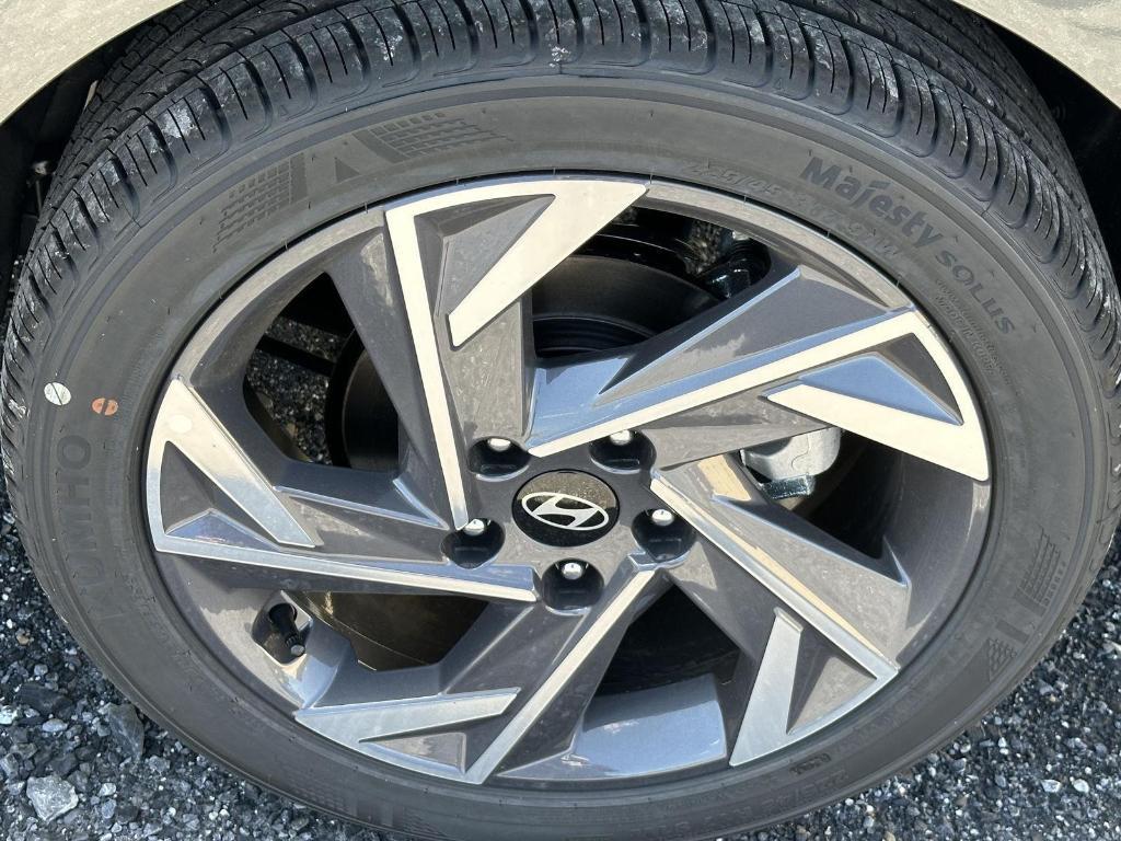 new 2025 Hyundai Elantra car, priced at $24,485
