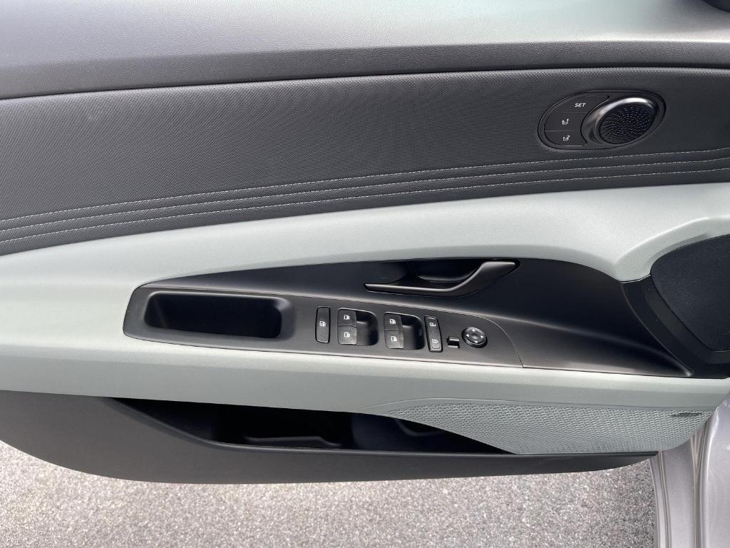 new 2025 Hyundai ELANTRA HEV car, priced at $31,090