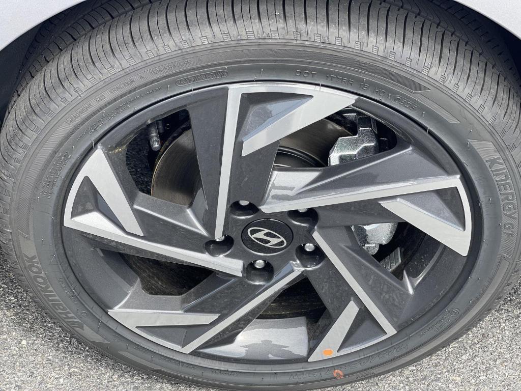 new 2025 Hyundai ELANTRA HEV car, priced at $31,090