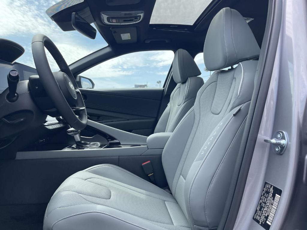 new 2025 Hyundai ELANTRA HEV car, priced at $31,090