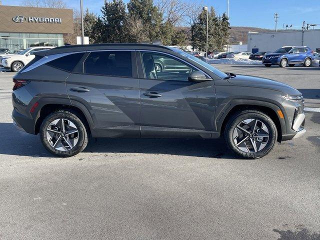 new 2025 Hyundai Tucson car, priced at $34,170