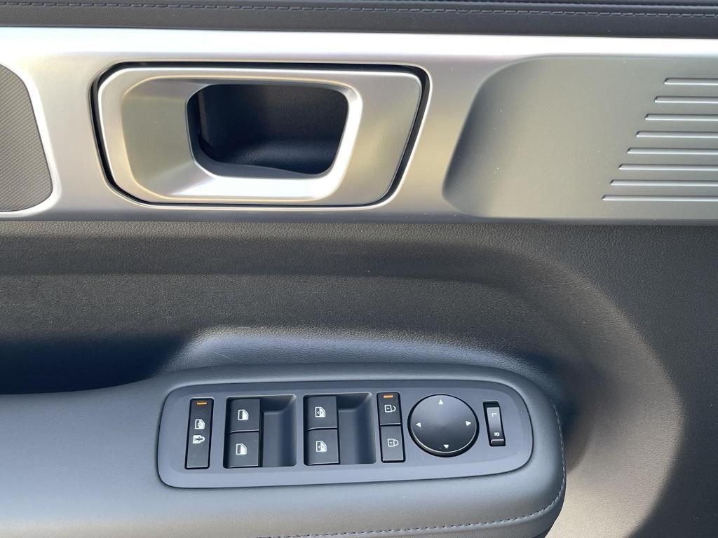 new 2026 Hyundai SANTA FE HEV car, priced at $41,860