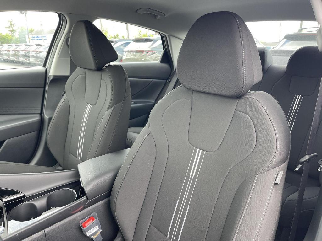 new 2025 Hyundai ELANTRA HEV car, priced at $26,603