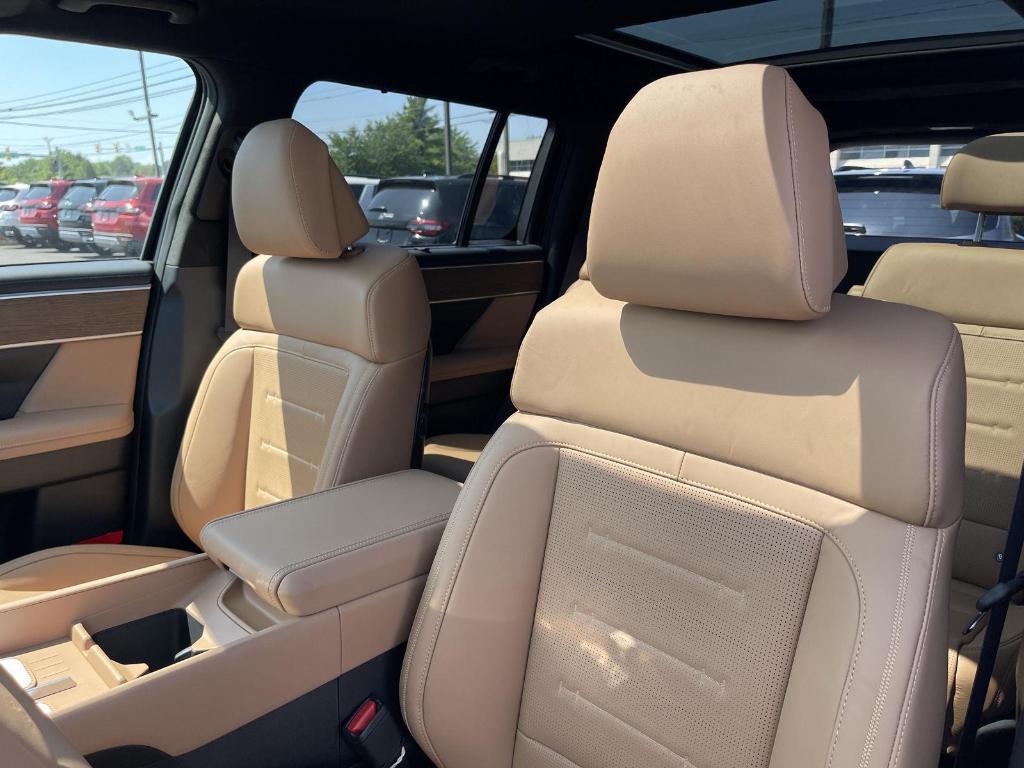 new 2026 Hyundai SANTA FE HEV car, priced at $51,612