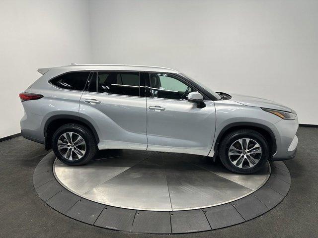 used 2022 Toyota Highlander car, priced at $43,555