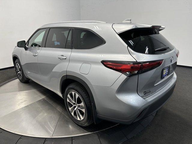 used 2022 Toyota Highlander car, priced at $43,555