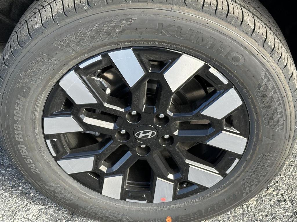 new 2026 Hyundai SANTA CRUZ car, priced at $33,044