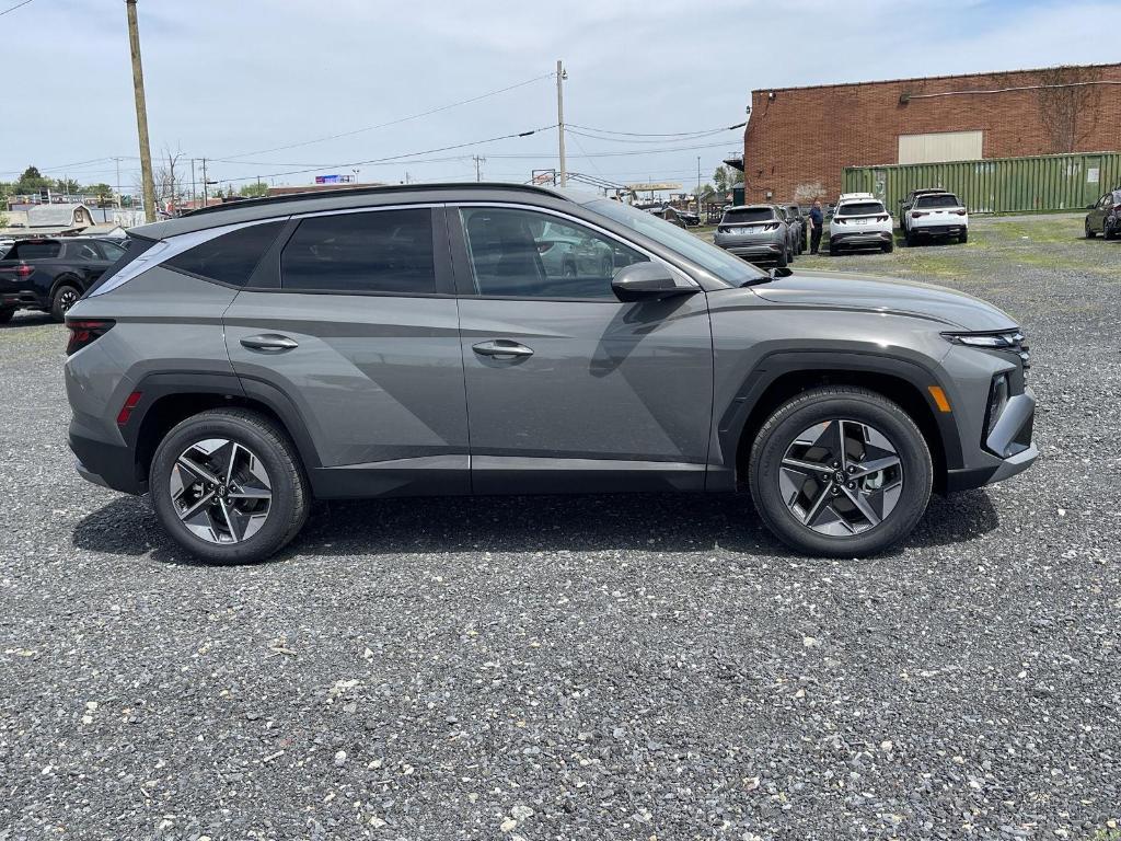 new 2025 Hyundai Tucson car, priced at $33,663