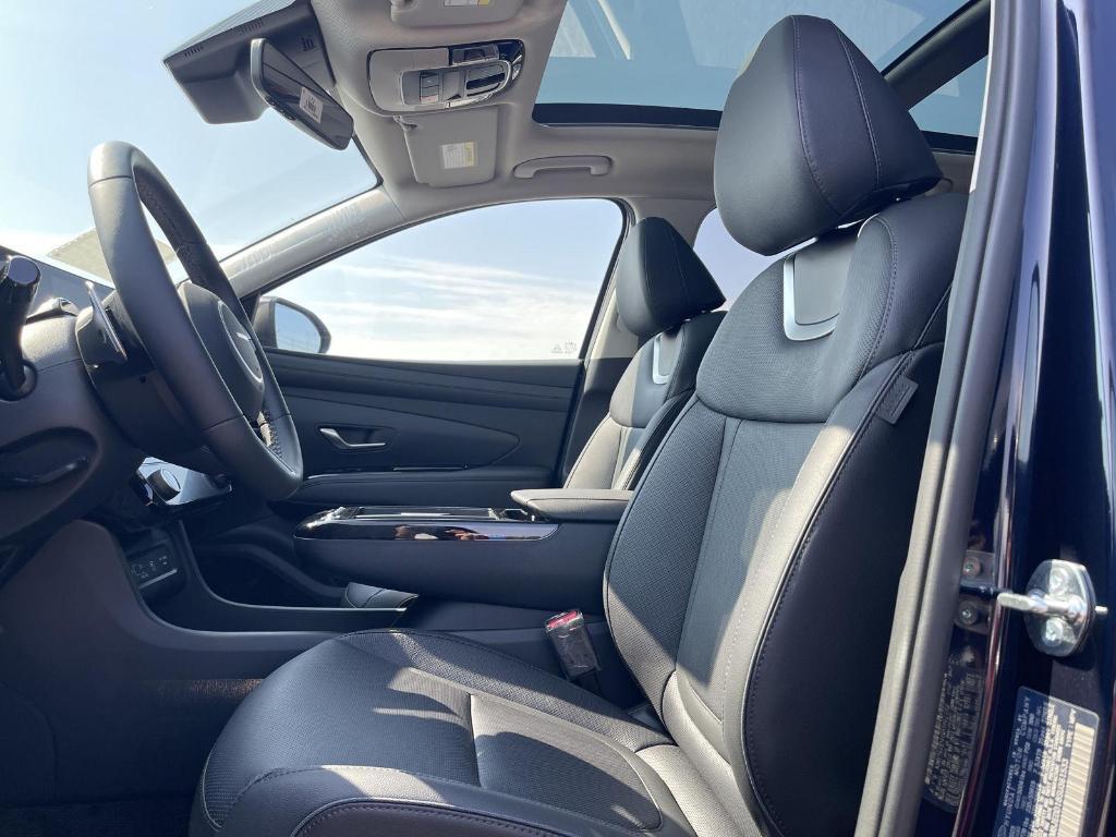 new 2026 Hyundai TUCSON Hybrid car, priced at $44,555