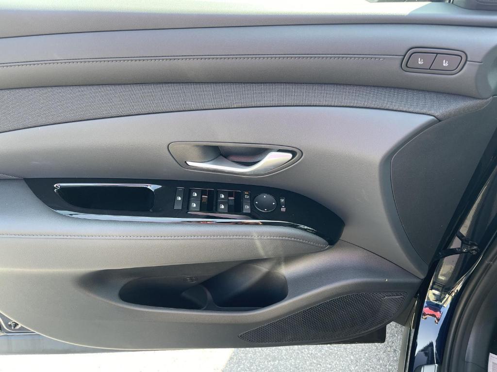 new 2026 Hyundai TUCSON Hybrid car, priced at $44,555