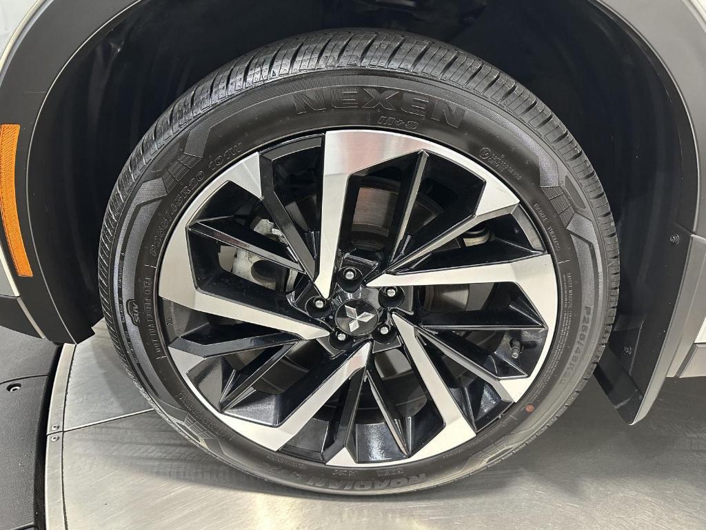 used 2022 Mitsubishi Outlander car, priced at $19,995