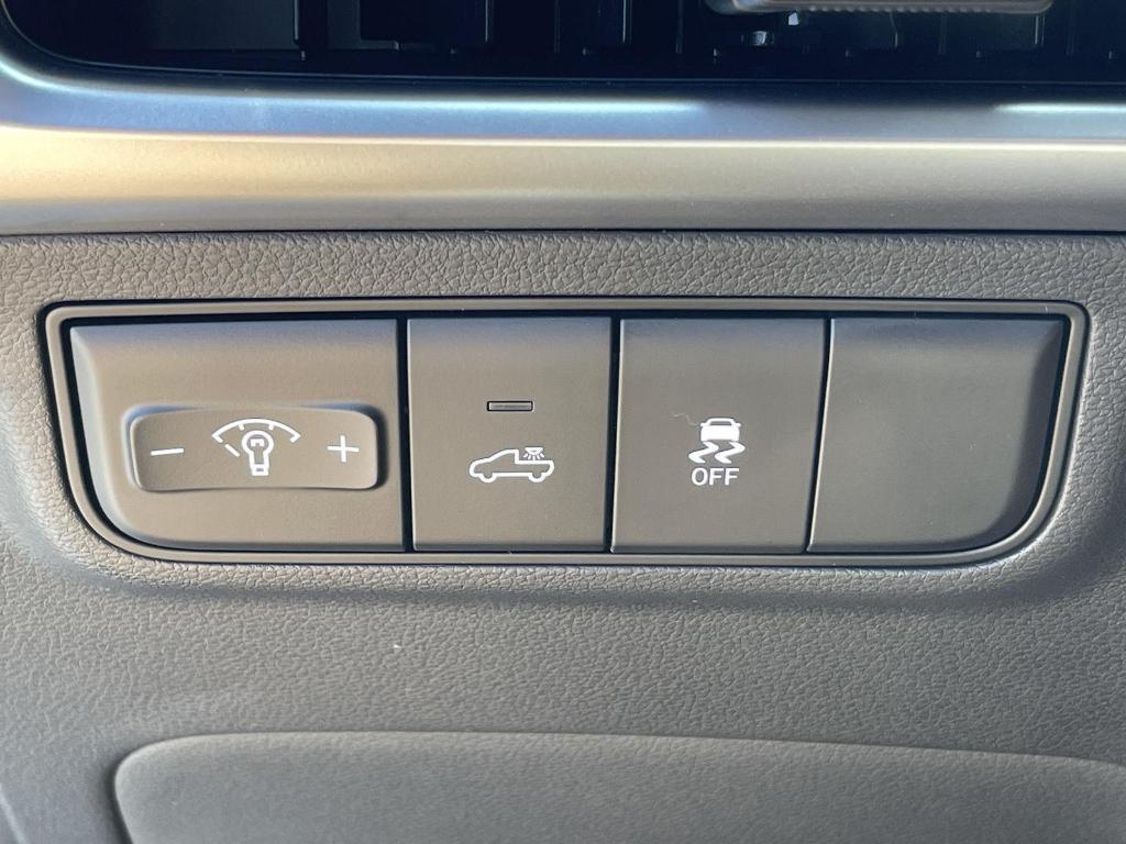 new 2025 Hyundai SANTA CRUZ car, priced at $31,970