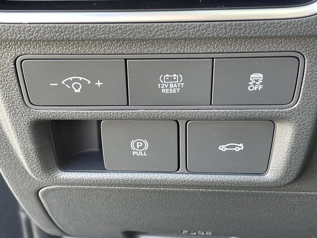 new 2025 Hyundai Sonata Hybrid car, priced at $32,290