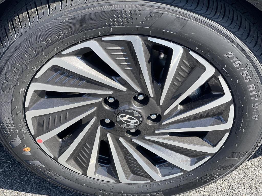 new 2025 Hyundai Sonata Hybrid car, priced at $32,290