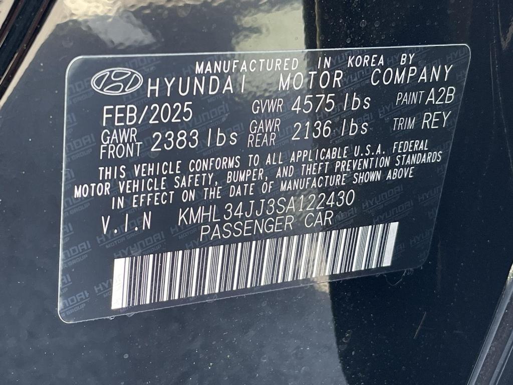 new 2025 Hyundai Sonata Hybrid car, priced at $32,290