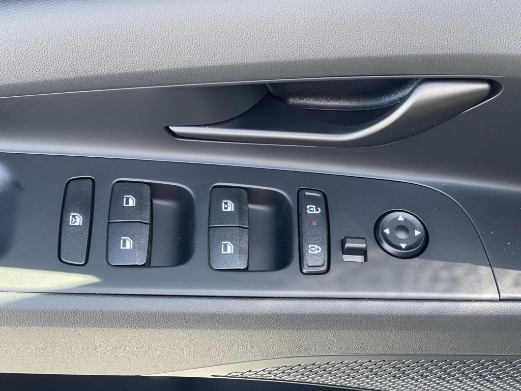new 2025 Hyundai Elantra car, priced at $24,352