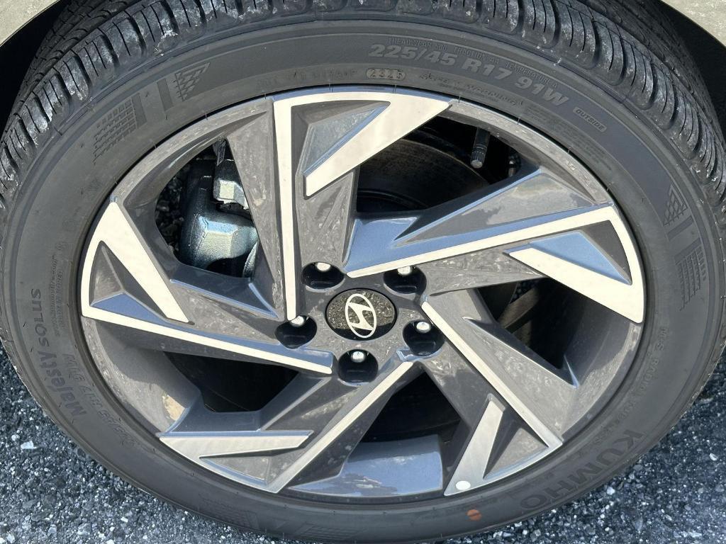 new 2025 Hyundai Elantra car, priced at $24,453