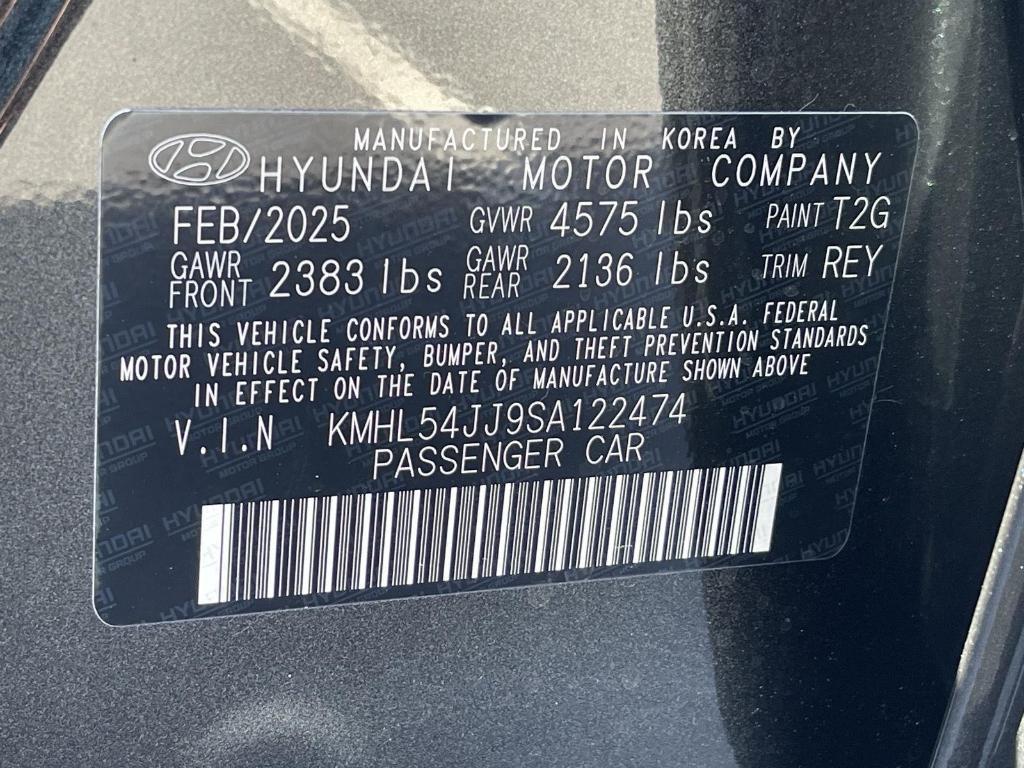 new 2025 Hyundai Sonata Hybrid car, priced at $38,705