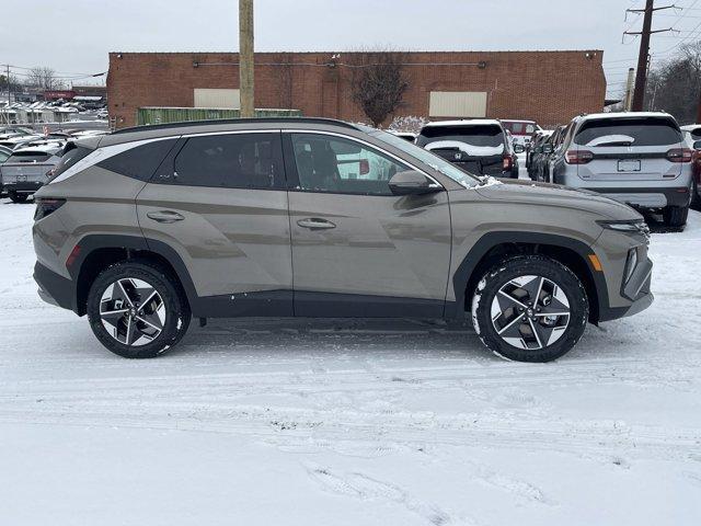 new 2025 Hyundai TUCSON Hybrid car, priced at $38,340