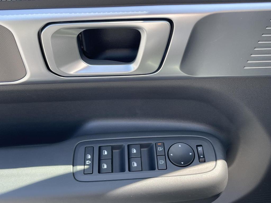 new 2026 Hyundai SANTA FE HEV car, priced at $39,536