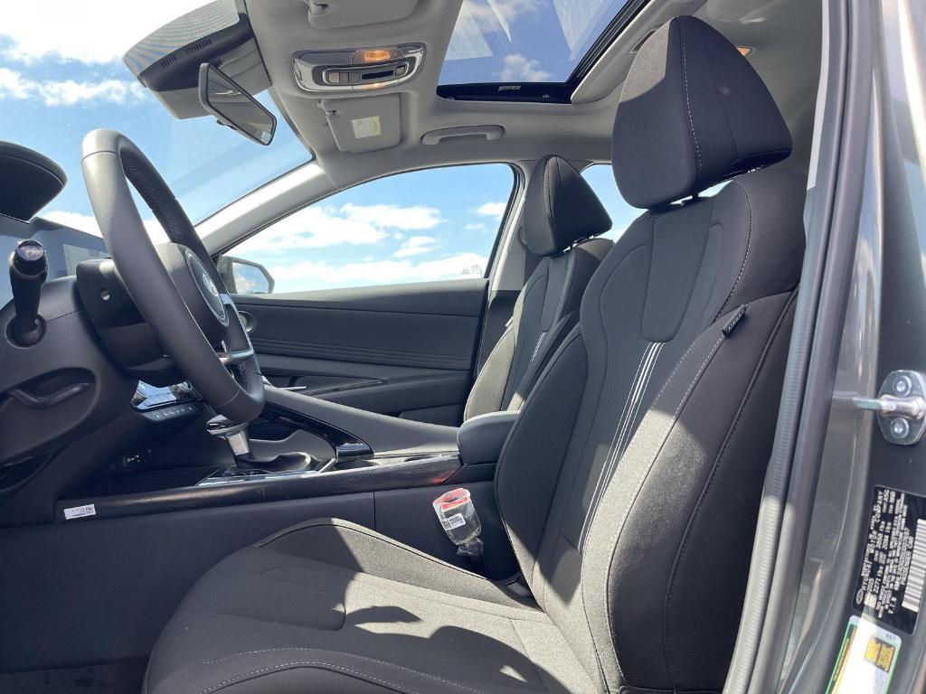 new 2025 Hyundai Elantra car, priced at $26,897