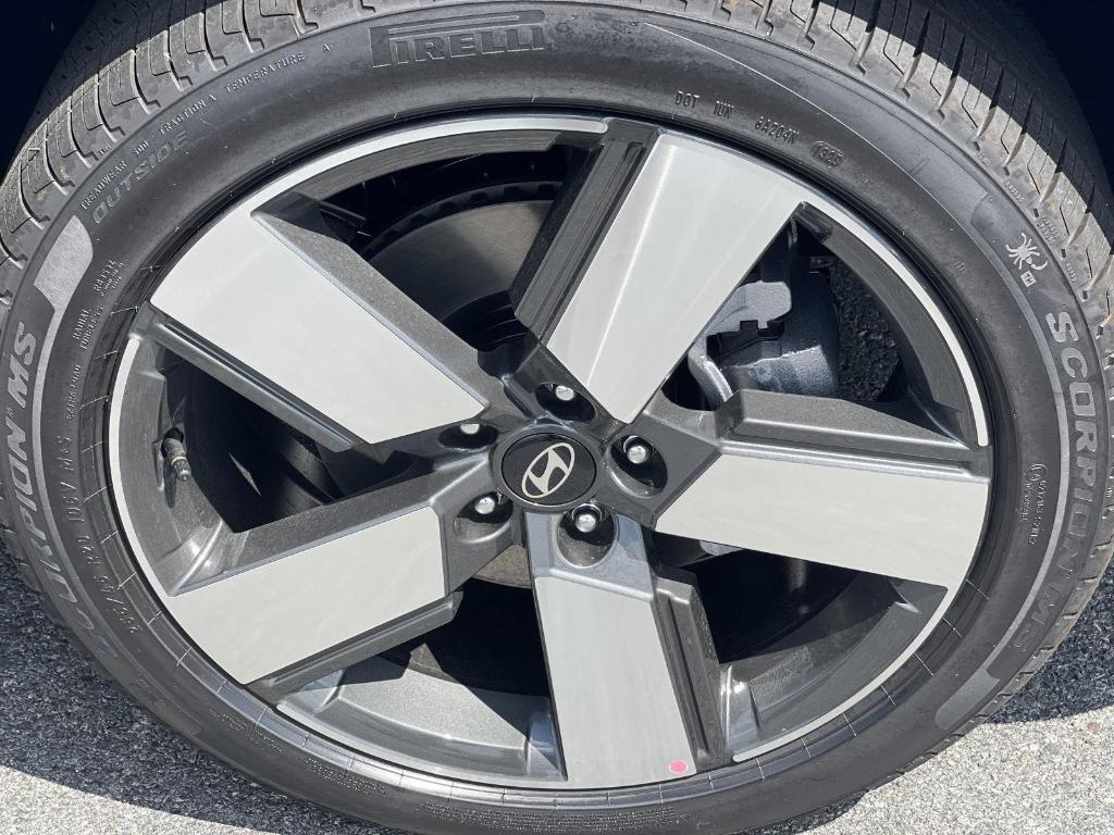 new 2025 Hyundai SANTA FE HEV car, priced at $47,768