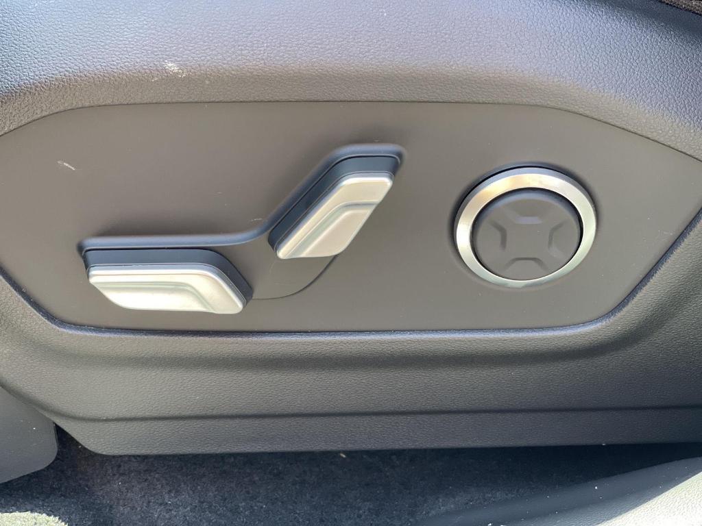 new 2025 Hyundai SANTA FE HEV car, priced at $47,768