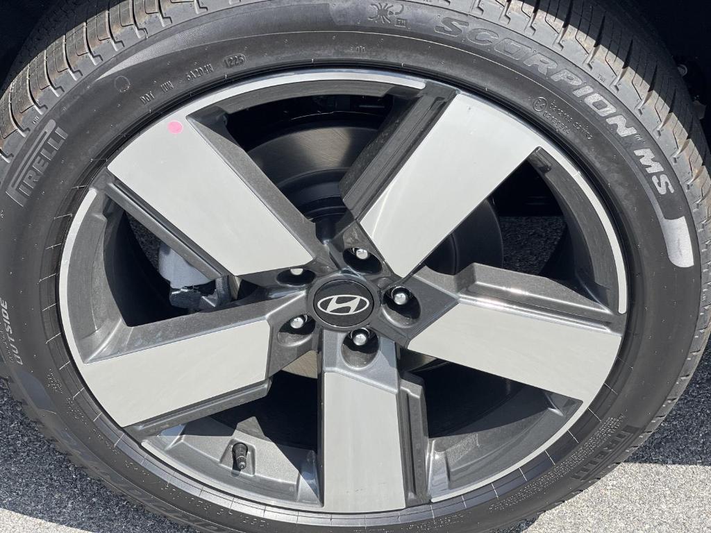 new 2025 Hyundai SANTA FE HEV car, priced at $47,768