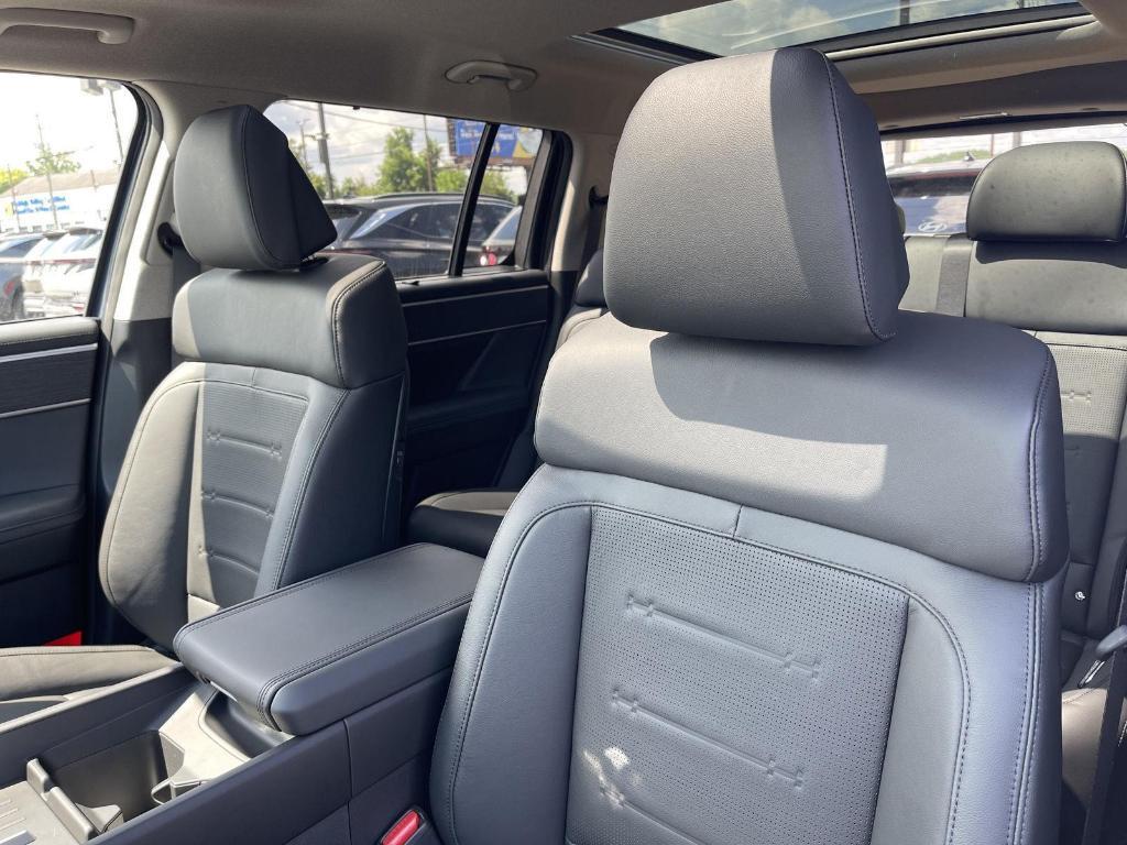 new 2025 Hyundai SANTA FE HEV car, priced at $47,768