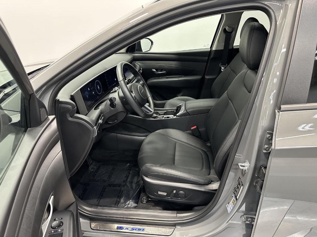 used 2025 Hyundai Tucson car, priced at $31,995