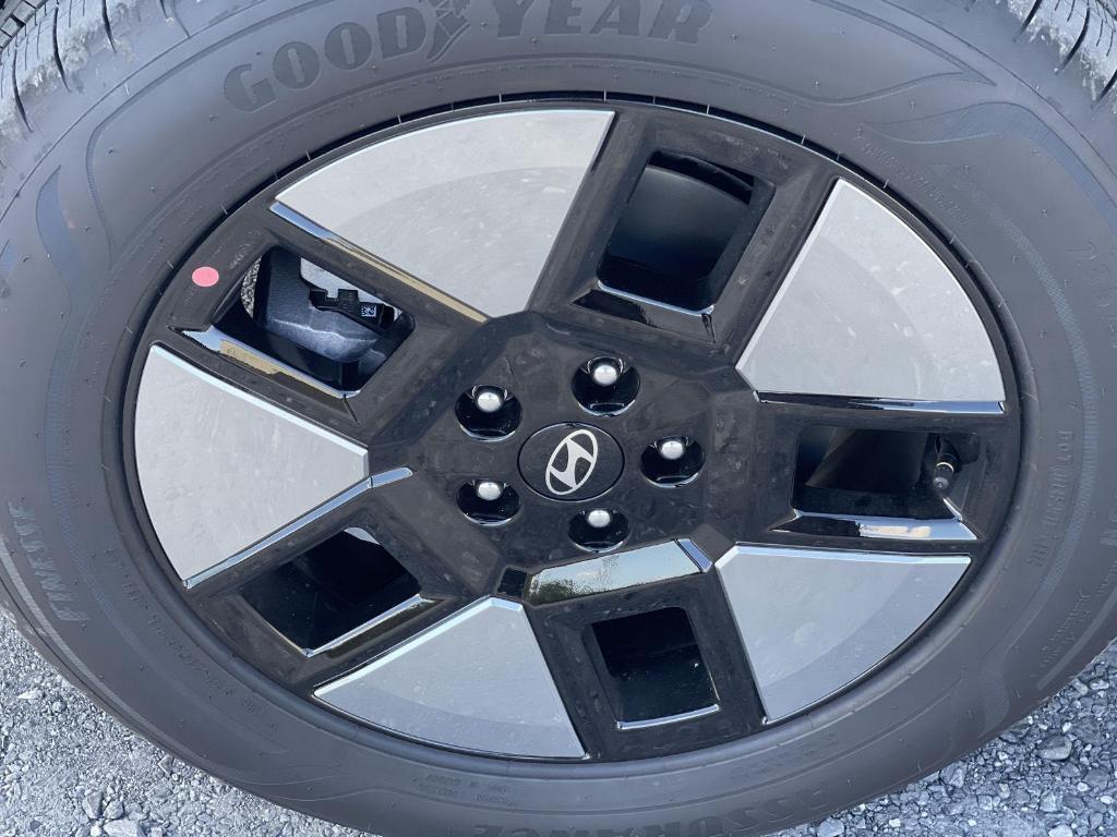 new 2026 Hyundai SANTA FE HEV car, priced at $41,851