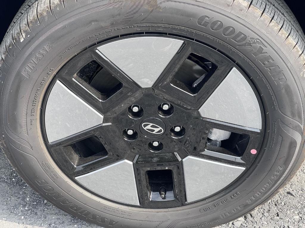 new 2026 Hyundai SANTA FE HEV car, priced at $39,678