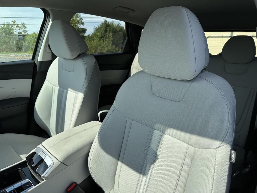 new 2026 Hyundai Tucson car, priced at $33,692