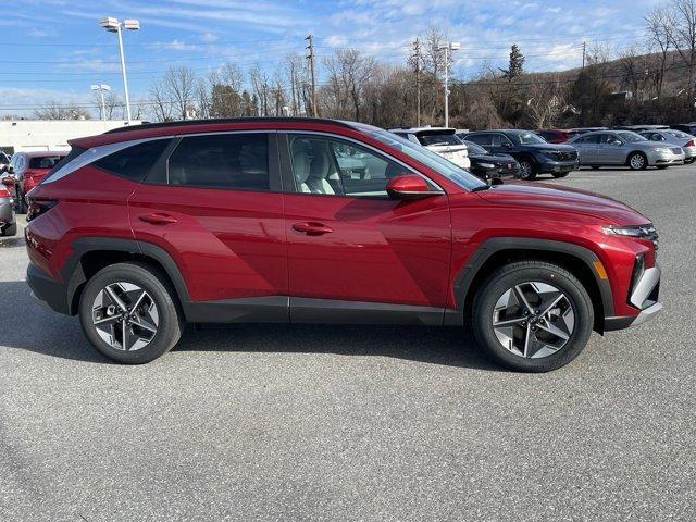 new 2025 Hyundai Tucson car, priced at $34,395