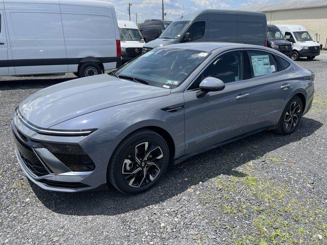 new 2024 Hyundai Sonata car, priced at $29,200