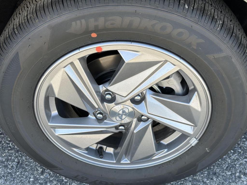 new 2025 Hyundai Elantra car, priced at $23,162