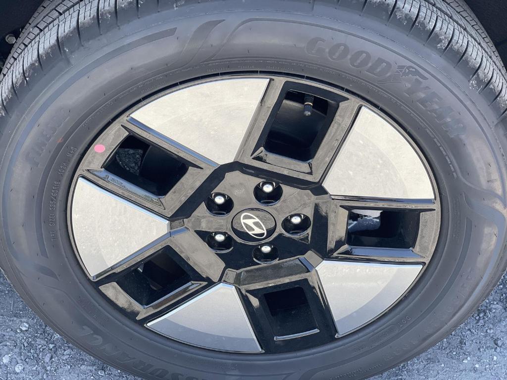 new 2026 Hyundai SANTA FE HEV car, priced at $39,603