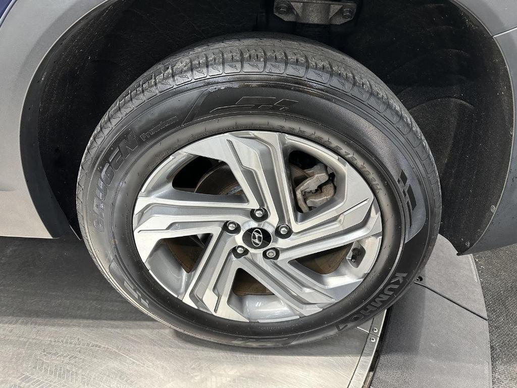 used 2023 Hyundai Santa Fe car, priced at $25,995