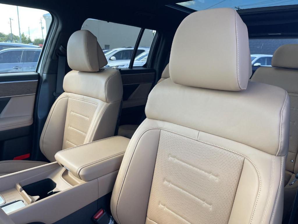 new 2026 Hyundai SANTA FE HEV car, priced at $52,156