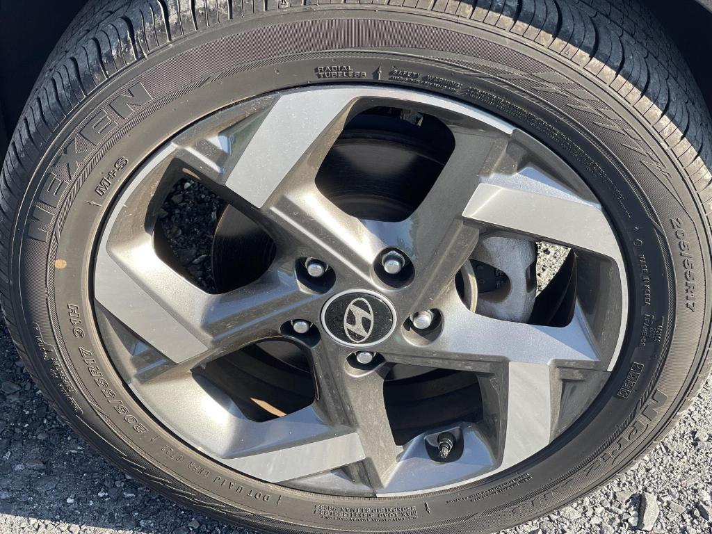 used 2022 Hyundai Venue car, priced at $20,995