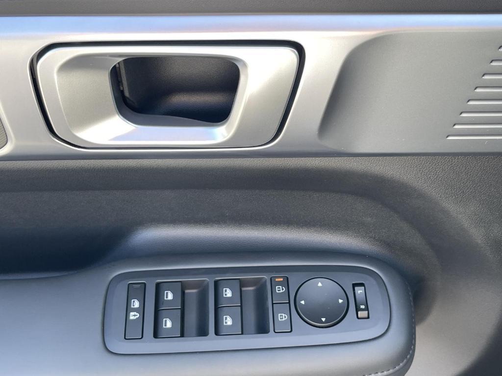 new 2026 Hyundai SANTA FE HEV car, priced at $41,852