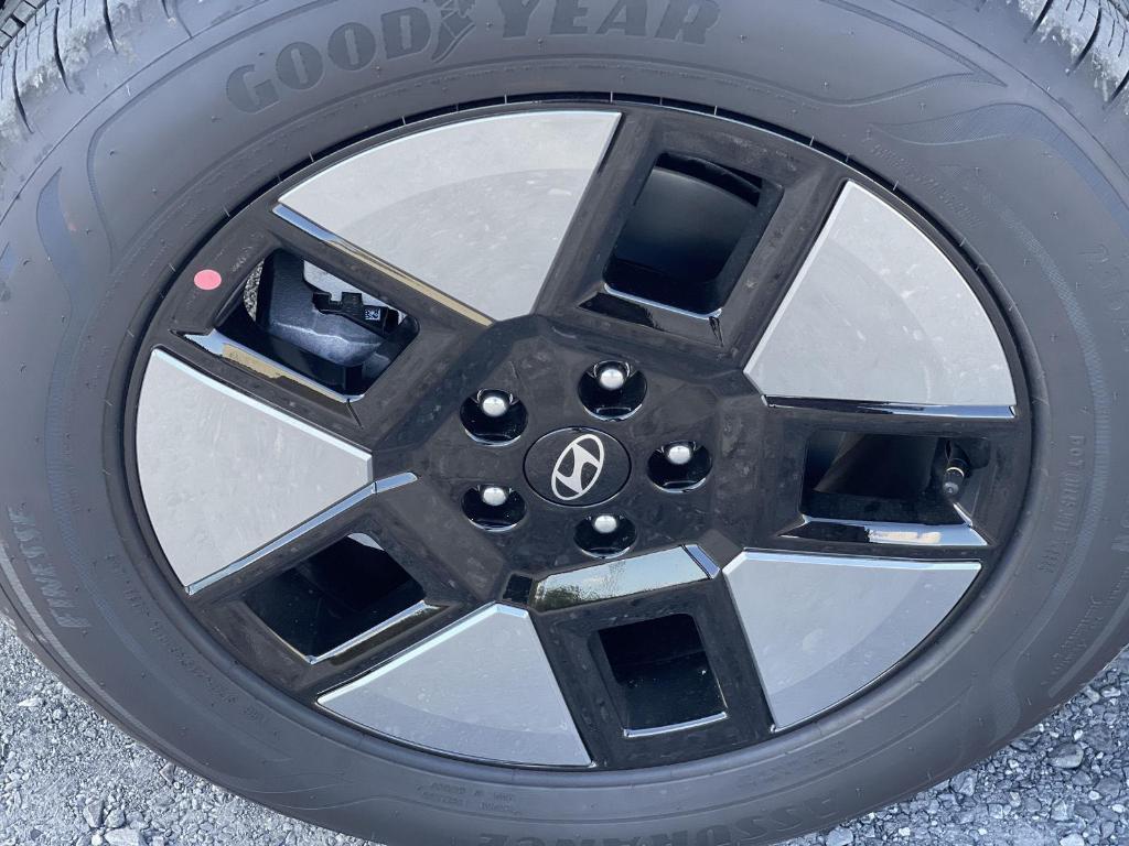 new 2026 Hyundai SANTA FE HEV car, priced at $41,860