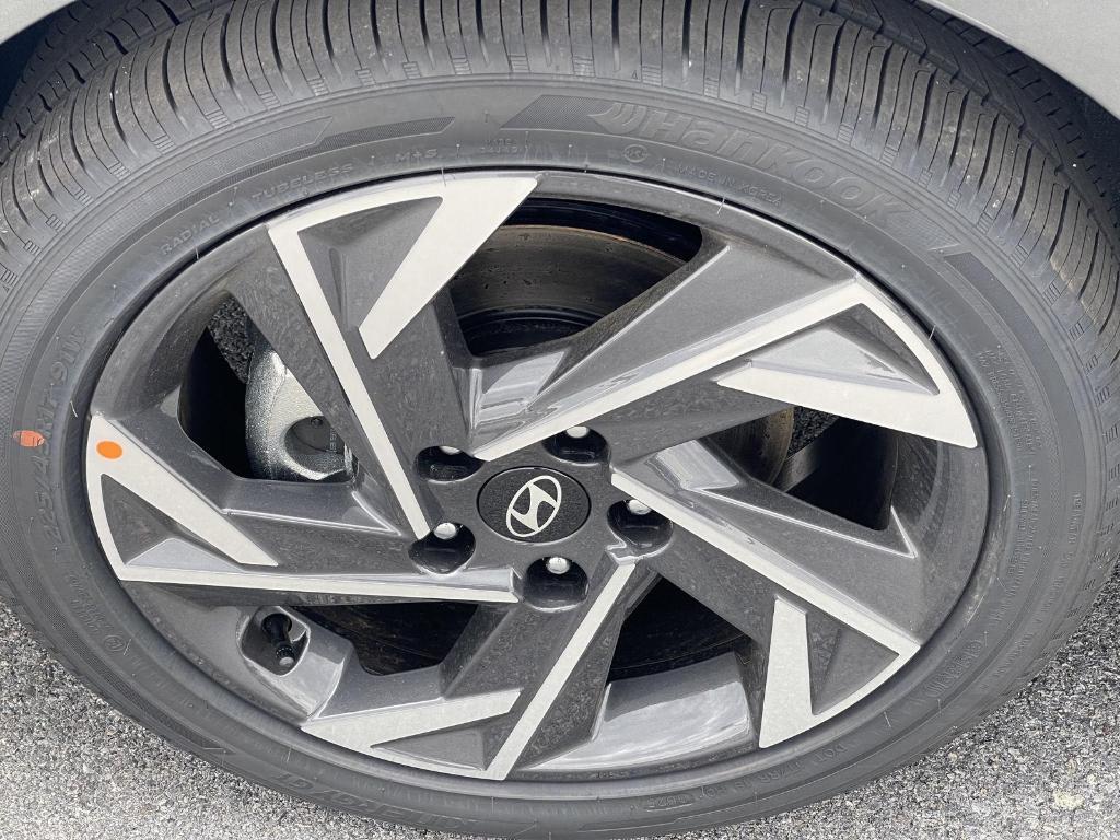 new 2025 Hyundai ELANTRA HEV car, priced at $28,795