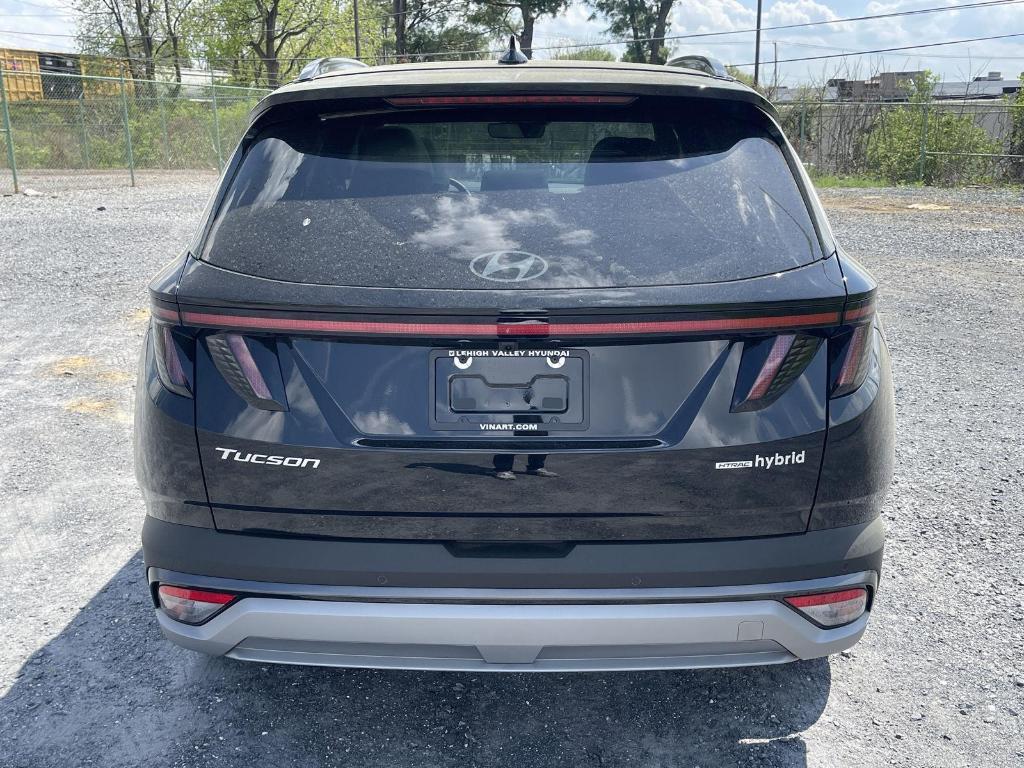 new 2025 Hyundai TUCSON Hybrid car, priced at $42,468