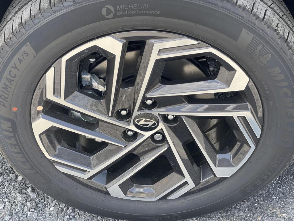 new 2025 Hyundai TUCSON Hybrid car, priced at $42,468