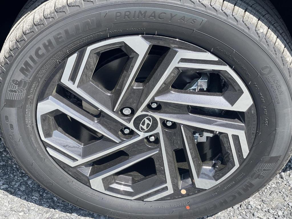 new 2025 Hyundai TUCSON Hybrid car, priced at $42,468