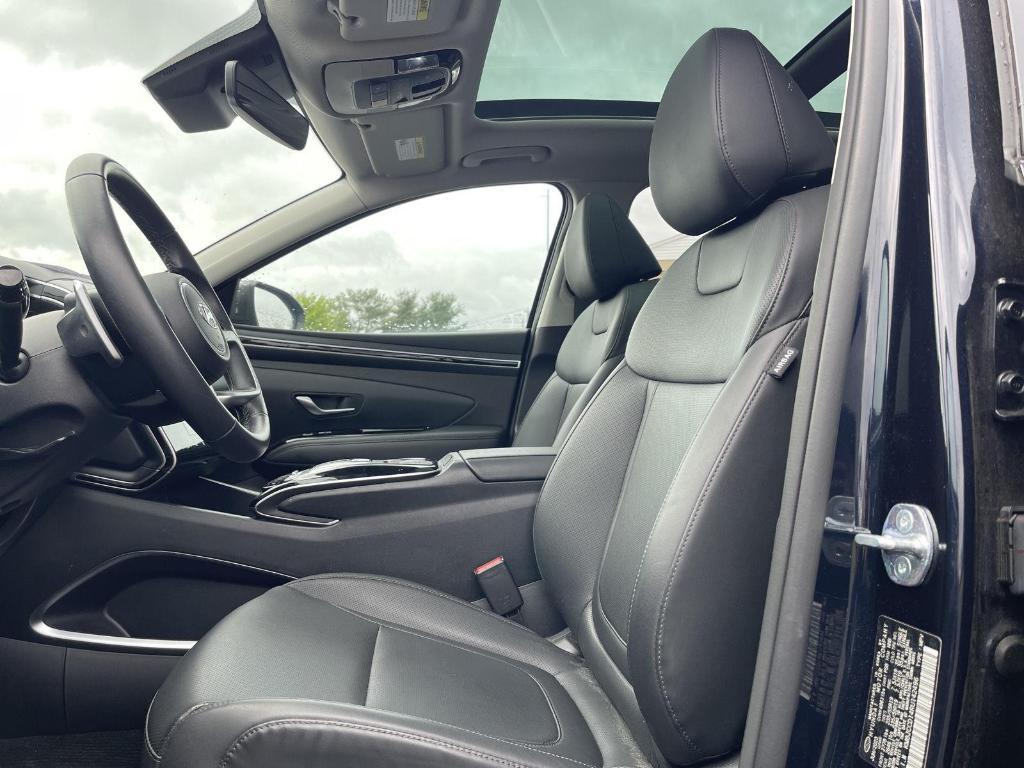 used 2024 Hyundai TUCSON Hybrid car, priced at $30,995
