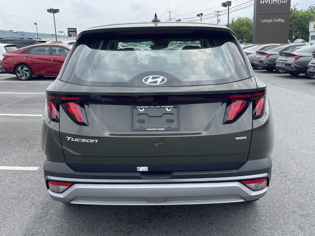 new 2025 Hyundai Tucson car, priced at $30,652