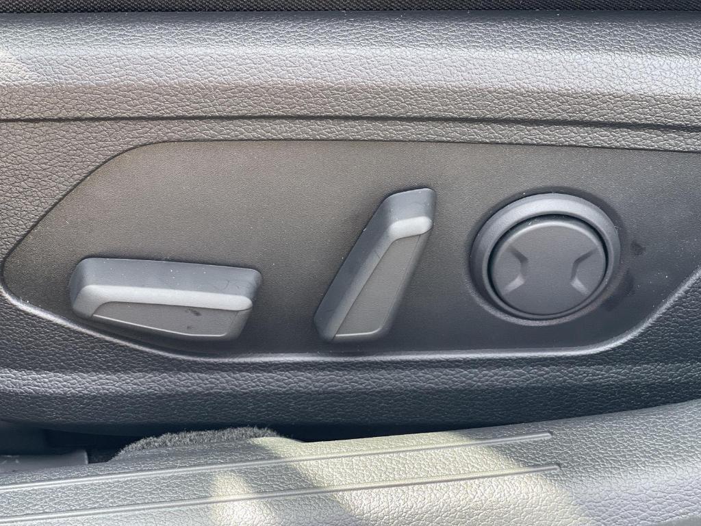 new 2025 Hyundai Sonata Hybrid car, priced at $38,810